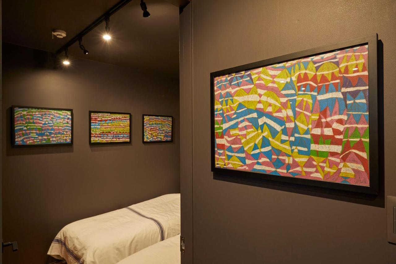 ギャラリーホテル 「Distortion ９」 Ōsaka Extérieur photo